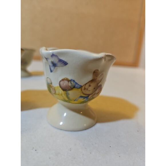 Lot Of 4 Vintage Egg Cup Holders Bunny Rabbit Design - Picture 5 of 9